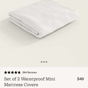 Nestig Set of 2 Waterproof Mini Mattress Covers and sheets